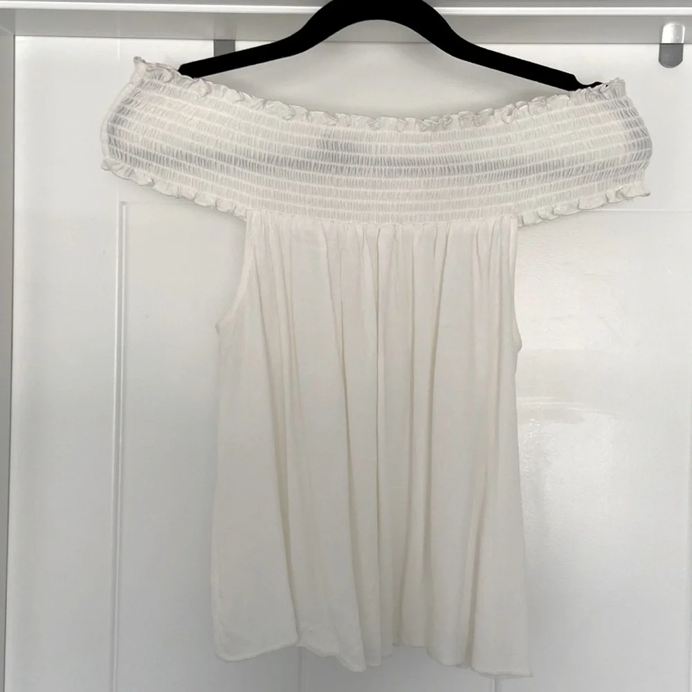 NWOT Forever 21 Cropped Elastic Off Shoulder Top | Size L - Picture 4 of 6